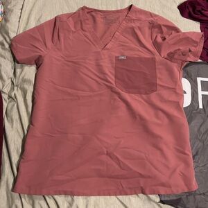 Pre-Owned FIGS Technical Collection Scrub Top – XL – Dusty Rose